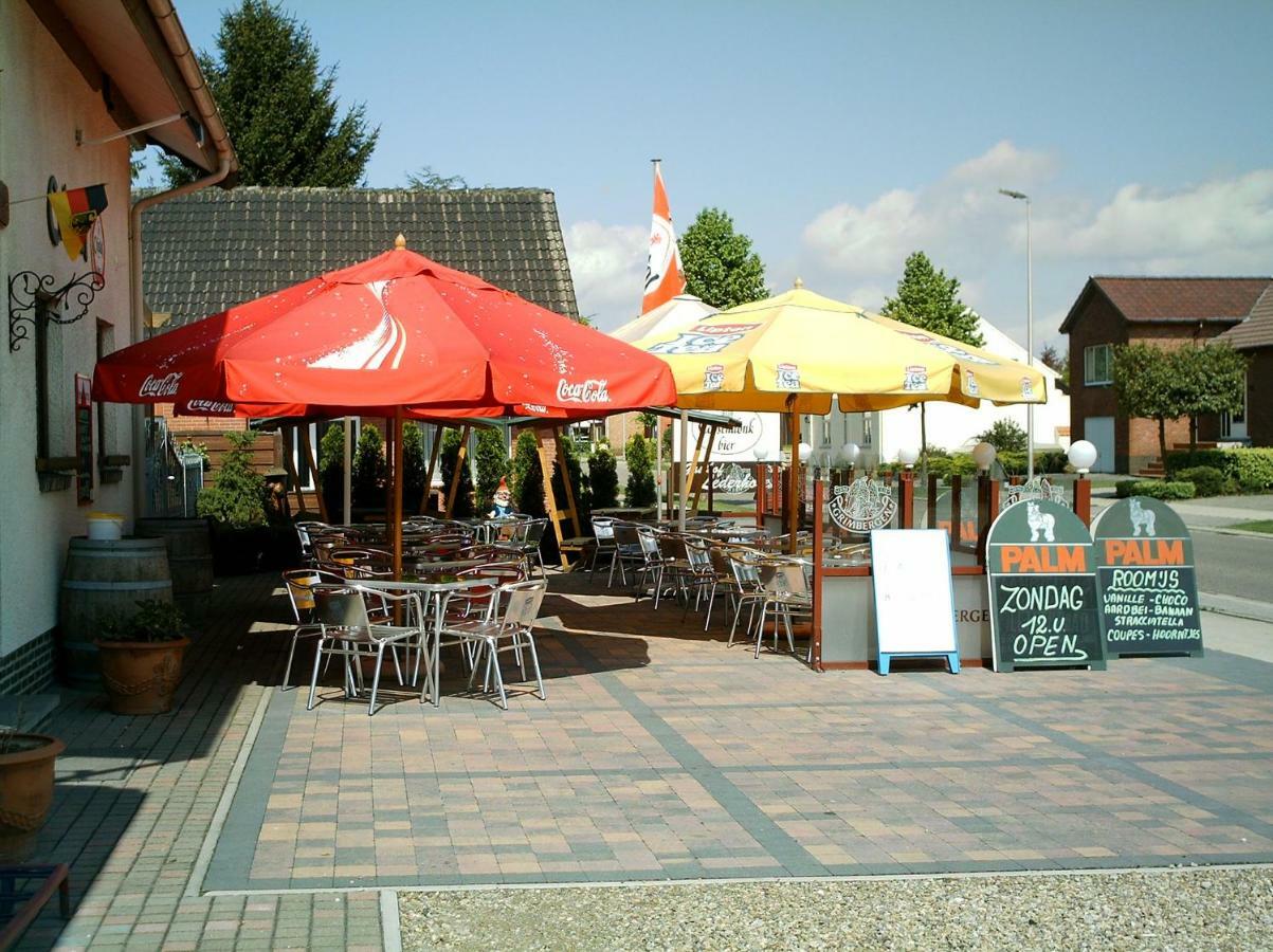 Gasthof Lederhose Diepenbeek 外观 照片
